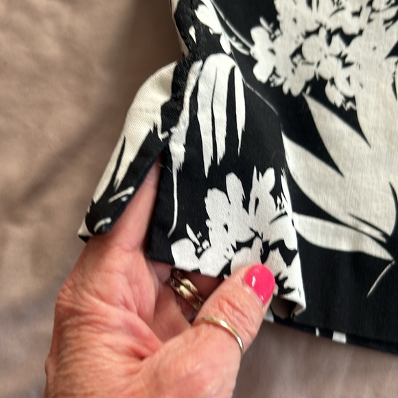 S.C.& Co. skort  size M - Picture 3 of 4